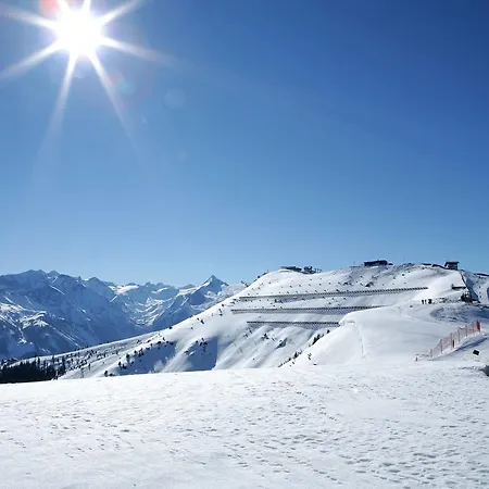 Milan 2* Zell am See